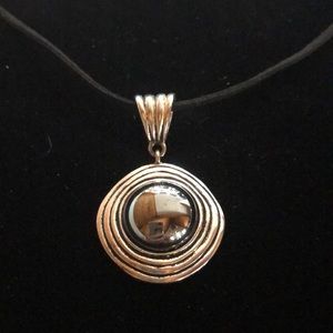 Beautiful Premier Designs Pendant On Leather Cord